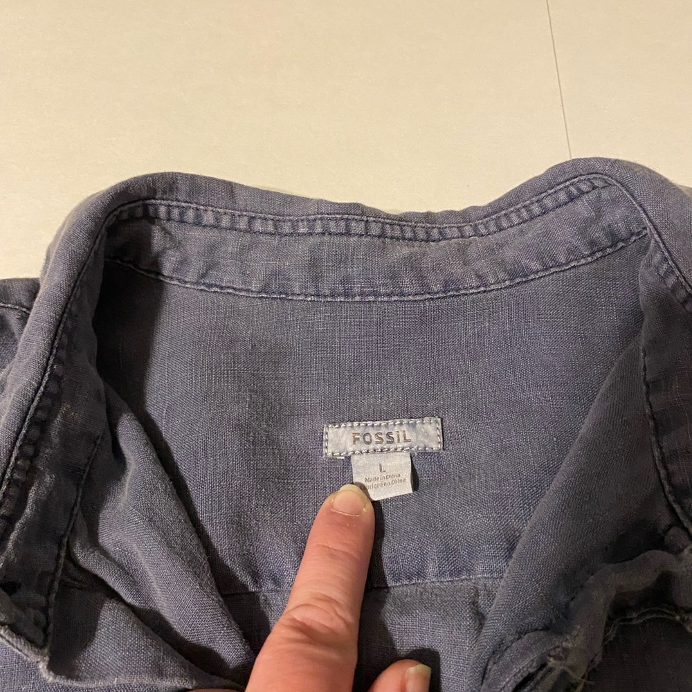 Fossil Button down - Picture 2 of 2
